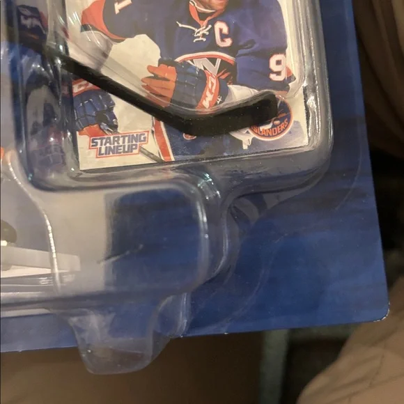 Starting Lineup John Tavares Figure - Picture 4 of 4